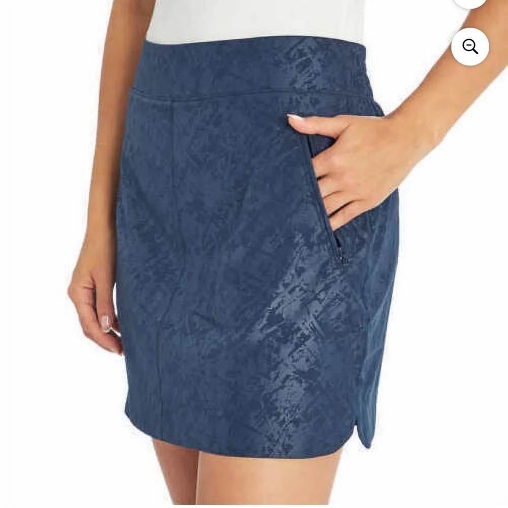 Orvis Women's Embossed PullOn Navy Travel Skort size XL